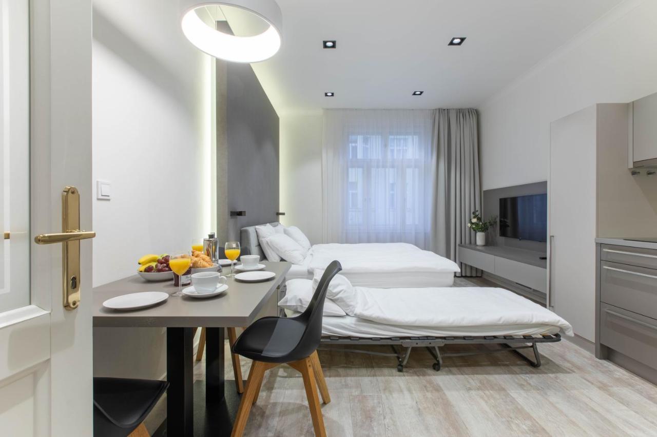 Lampi Aparthotel Prague Praga Exterior foto