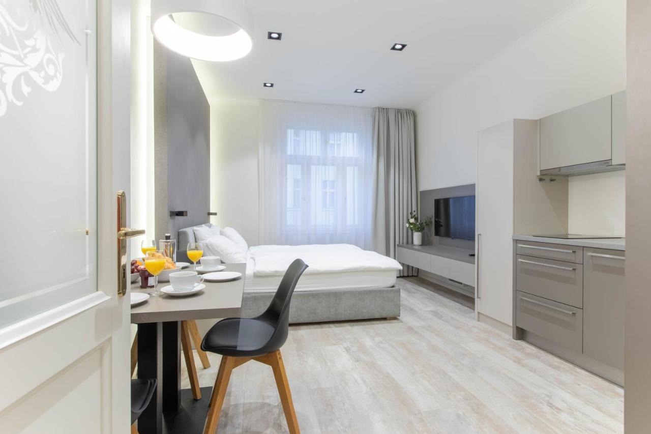 Lampi Aparthotel Prague Praga Exterior foto