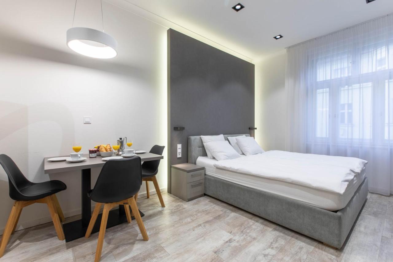 Lampi Aparthotel Prague Praga Exterior foto